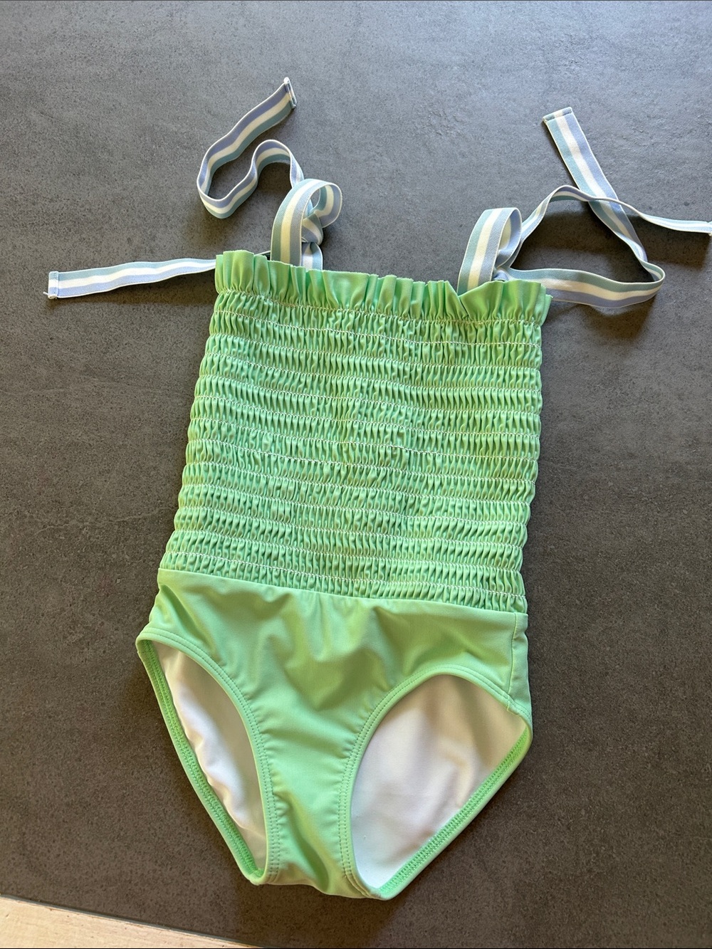 Minnow Swim 3/4T like new!